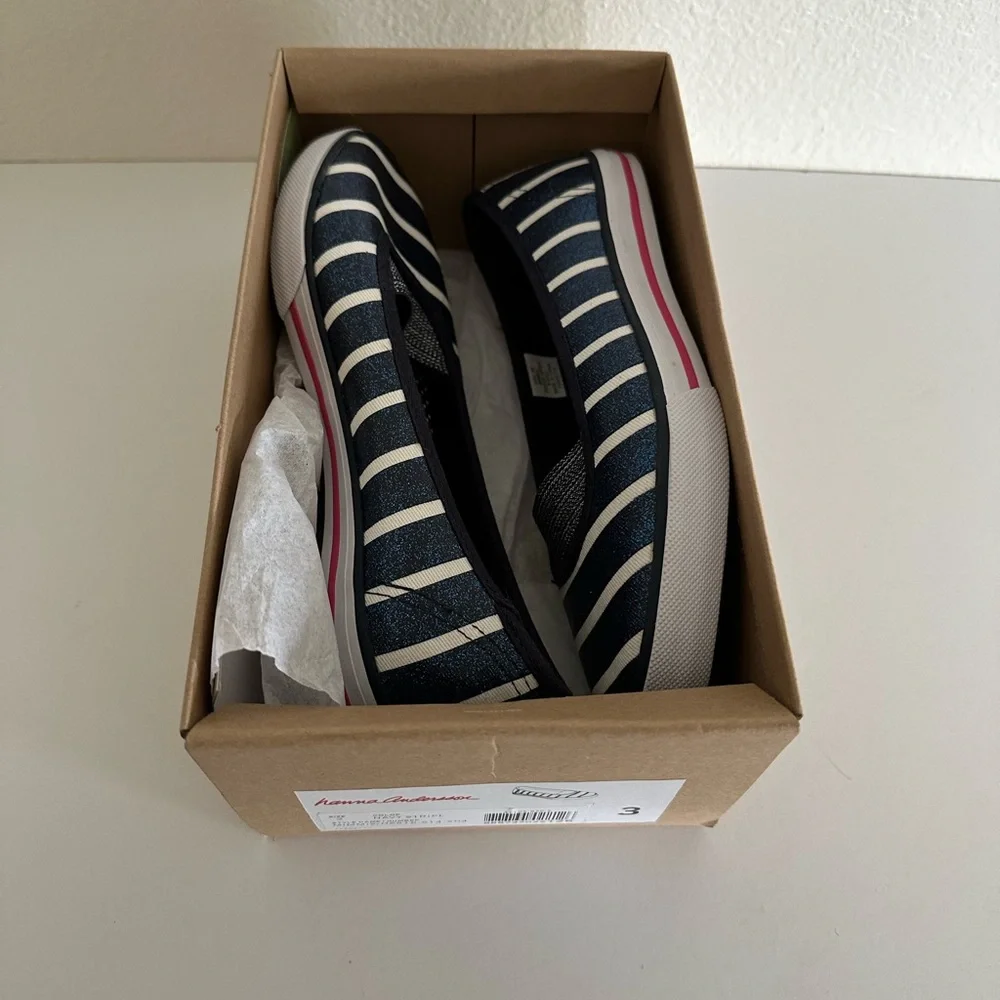 Hanna Andersson Mimmi Sneaker Navy Stripe Slip On Flats‎ Size 3